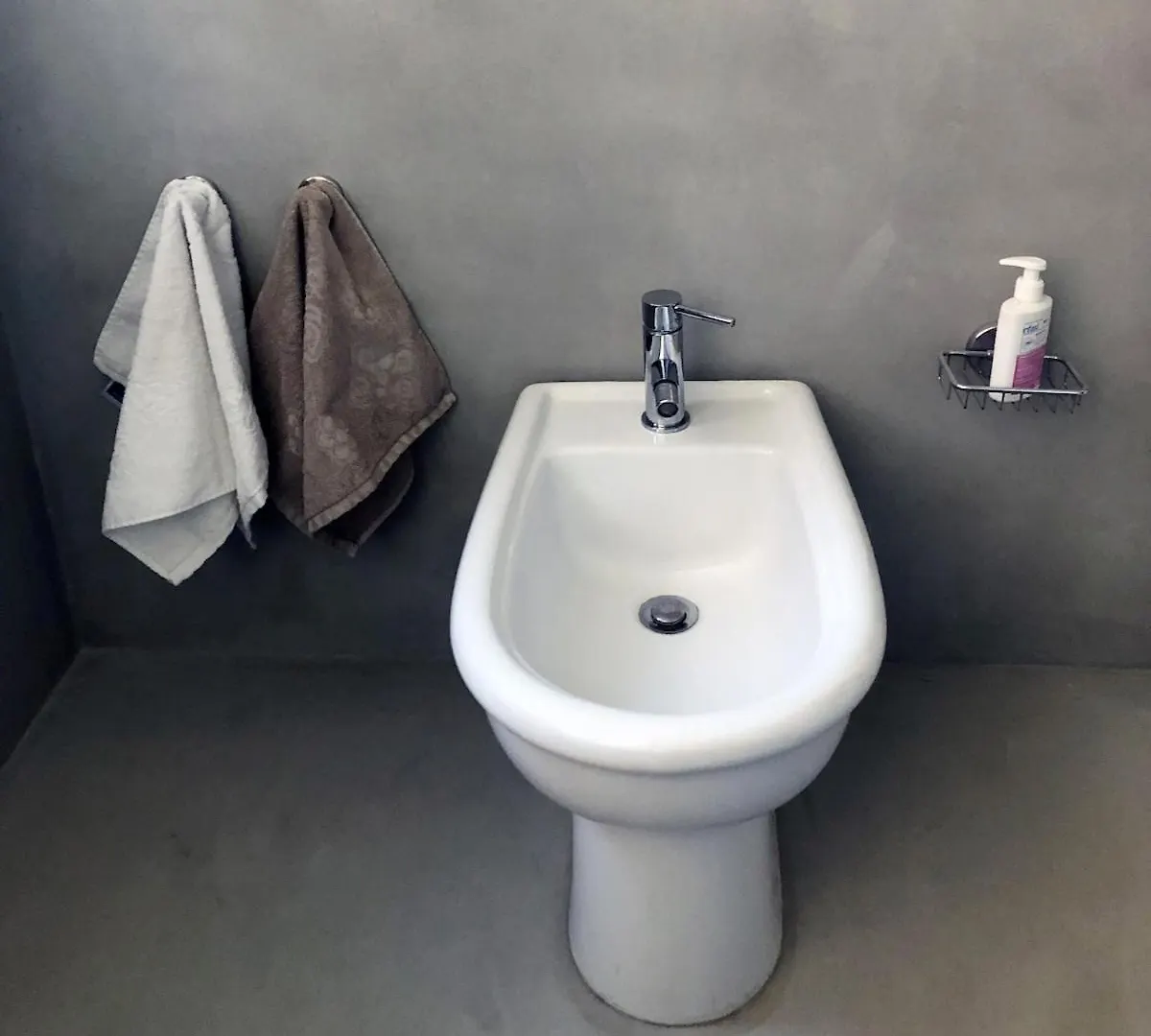 Artistic And Spacious Loft - 3 Min From The Metro Milan