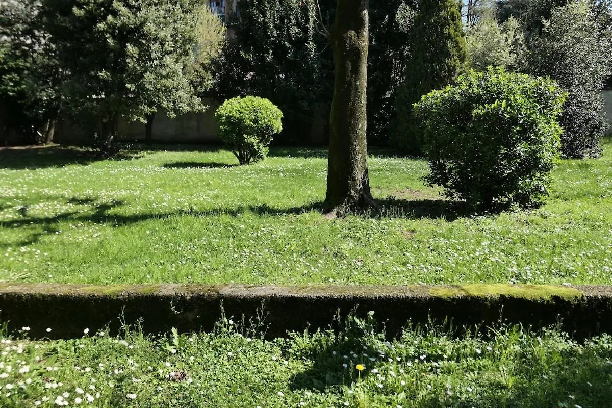 Artistic And Spacious Loft - 3 Min From The Metro Milan